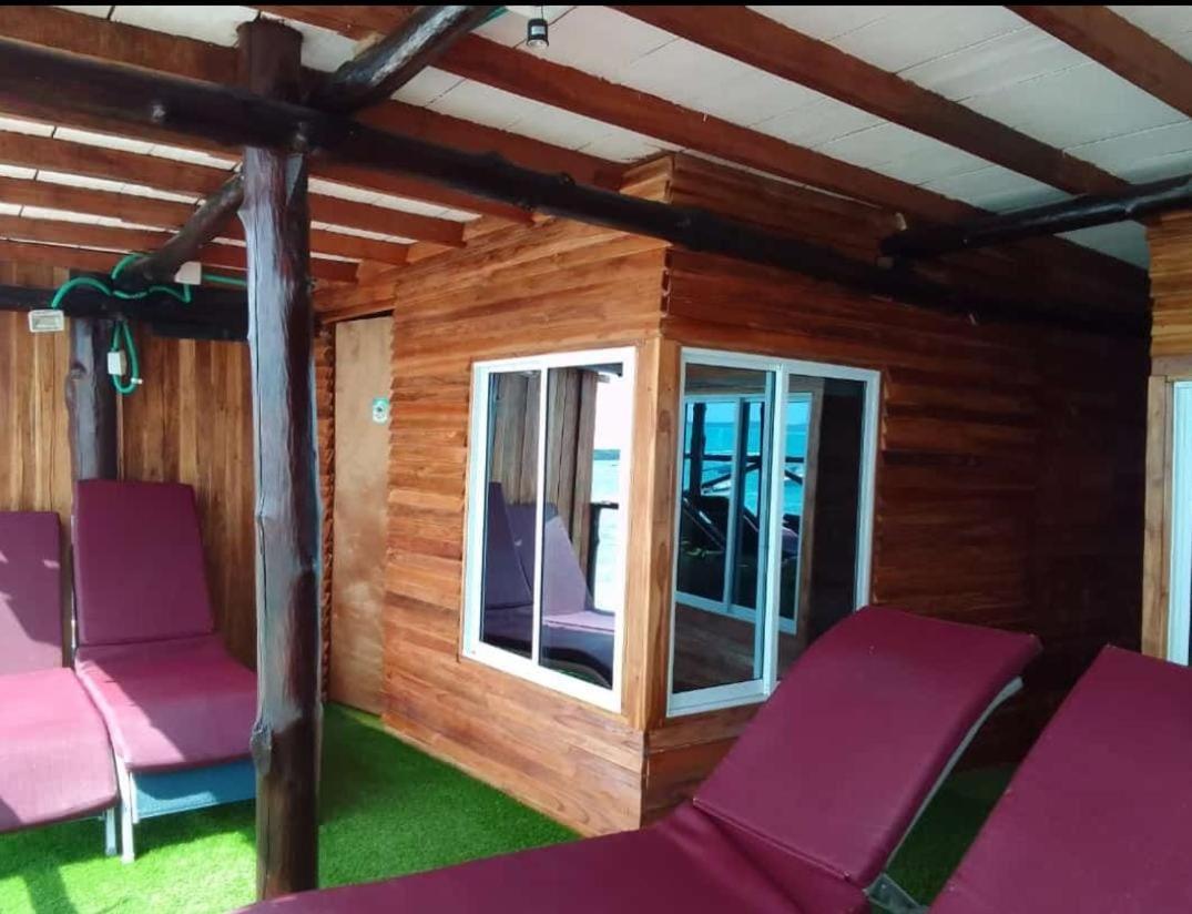 Ecohotelhector بلايا بلانكا المظهر الخارجي الصورة
